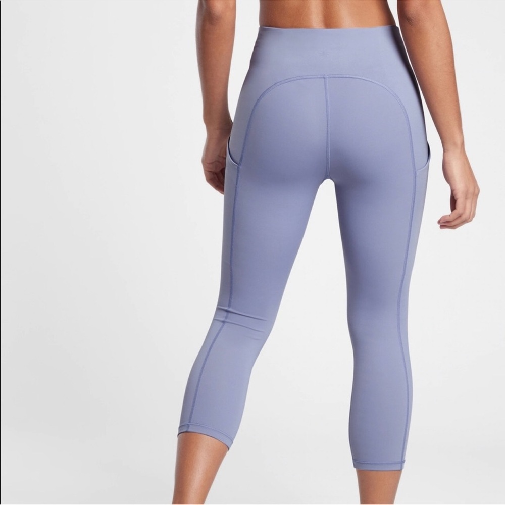 Athleta Ultimate Stash Pocket Capri Dusk Purple L - Picture 2 of 14